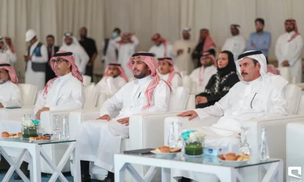 محافظ هيئة الاتصالات ￼يزور مركز موبايلي في المشاعر المقدسة