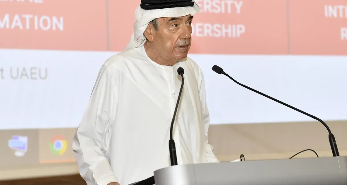 زكي نسيبة خلال لقائه بأعضاء هيئة التدريس الجدد بجامعة الإمارات￼￼￼￼:￼￼￼￼نتطلع إليكم لتعزيز المعرفة وفتح آفاقٍ جديدة في المجالات ذات الأهمية الوطنية