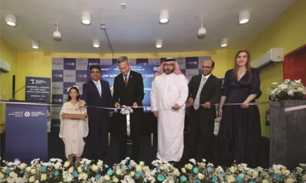 د/ فيفيان بالاكريشنان يرأس حفل افتتاح مدرسة ون وورلد العالمية بالرياض