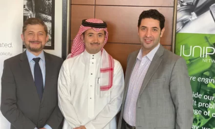 صنّاع القرار وموظفو تقنية المعلومات في السعودية إيجابيون تجاه تبنّي المؤسسات التحوّل القائم على الشبكات
