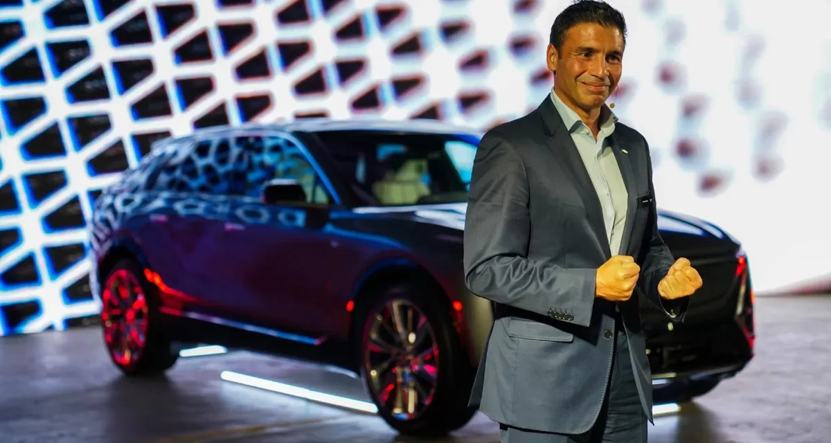 ￼’كاديلاك‘ تعزّز التزامها تجاه تطلُّعات التنقُّل في السعودية عبر التأكيد على طرح ست مركبات كهربائية فاخرة بحلول ￼￼￼￼2025