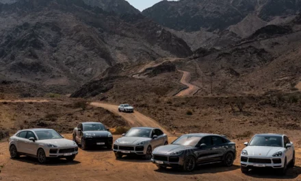 بورشه تحتفل بالذكرى 20 لإطلاق سيارة SUV الرائدة من بورشه في “كامب كاين” بمنطقة حتا 