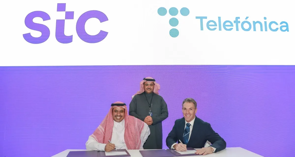 <strong>stcو Telefonicaتوقعان اتفاقية استراتيجية لتبادل الخبرات في قطاع الاتصالات وتقنية المعلومات  </strong>