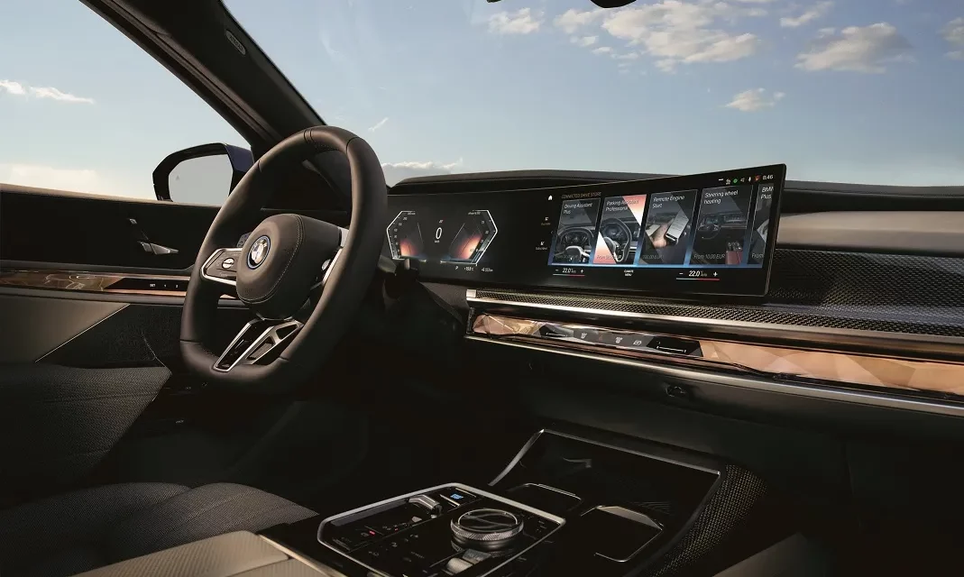 <strong>BMW السعودية تعلن عن شراكتها مع stc لإطلاق نظام BMW ConnectedDrive</strong> 