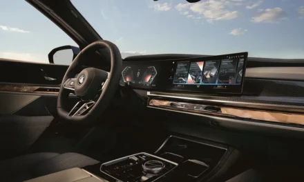 <strong>BMW السعودية تعلن عن شراكتها مع stc لإطلاق نظام BMW ConnectedDrive</strong> 