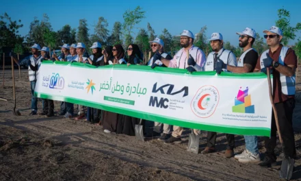 <strong>كيا الأهلية تزرع نباتات النييم في الغابة الشرقية بجدة</strong>