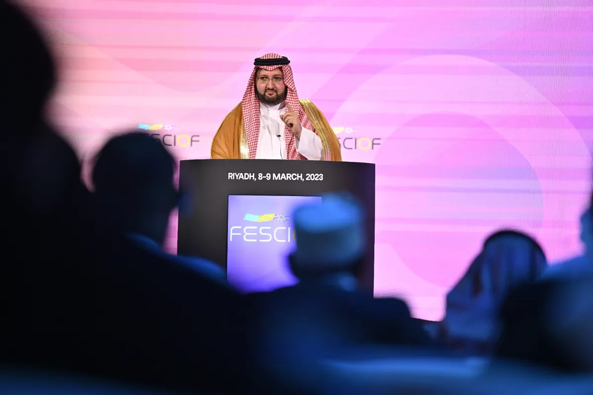 الأمير عبد العزيز بن طلال: علينا سد الفجوة الرقمية بين الاقتصادات المتقدمة والناشئة وتمكين الشباب حول العالم من امتلاك فرص متساوية