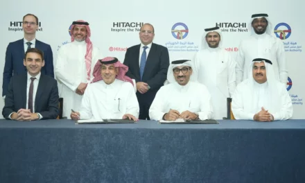 هيئة الربط الكهربائي الخليجي و “هيتاشي إنرجي” يوقعان عقدا لتطوير منظومة نقل التيار المستمر عالي الجهد