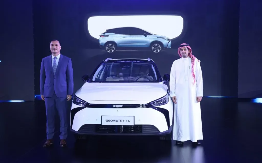 جيلي الوعلان تكشف عن جيلي جيومتري سي (Geely Geometry C)وتغير شكل التنقل الأخضر في المملكة العربية السعودية