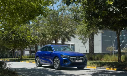 اختبر رفاهية التصميم حسب الطلب مع سيارة Audi Q8 e-tron الجديدة