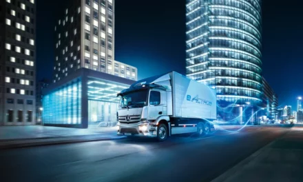 MERCEDES-BENZ)) تعتزم طرح شاحنات (eActros) الكهربائية للمرة الأولى في المملكة
