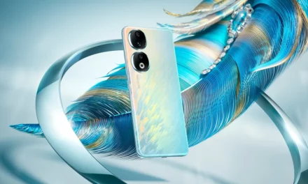 علامةHONOR  تضع اتجاهات جديدة في عالم الهواتف مع تقديم هاتف HONOR 90 5G باللون الأزرق الطاووسي 