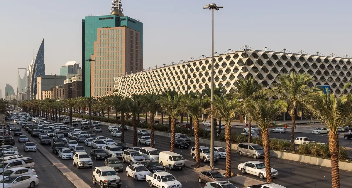  تطبيق المرحلة الأولى للمقابل المالي السنوي المضاف على رخص سير المركبات في المملكة بناءً على كفاءة استهلاك الوقود