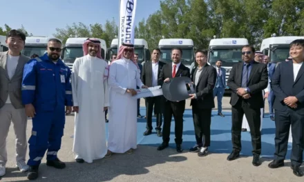 لمجدوعي للسيارات تسلم الدفعة الاولى من شاحنات اكسينت 2023