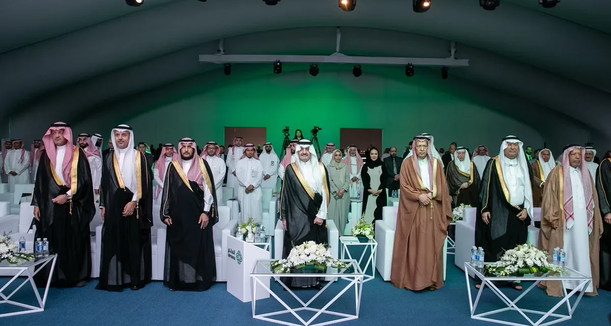 أمير الشرقية يفتتح مستشفى المانع بحي العزيزية بالدمام