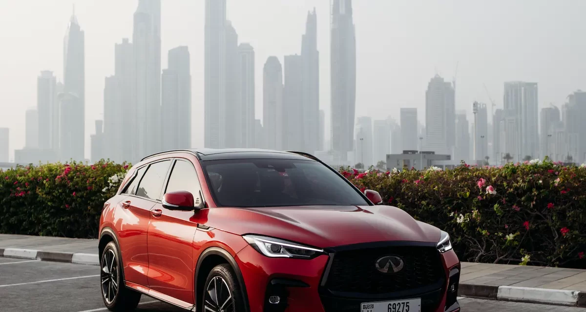 إنفينيتي QX50 للعام 2024:الارتقاء بالفخامة والسلامة على الطريق