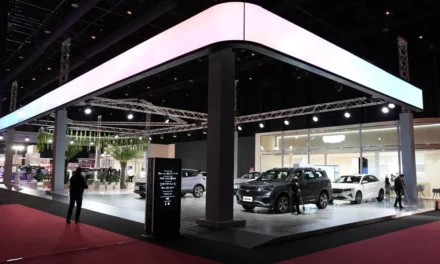 اكتشف عالم بلا حدود”، جيلي تعرض لوحة المستقبل للتنقل في معرض الرياض الدولي للسيارات 2023