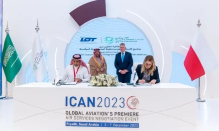 برنامج الربط الجوي وخطوط “لوت” الجوية البولندية يطلقان رحلات مباشرة من وارسو إلى الرياض