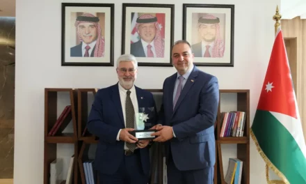 الجامعة الأميركية في بيروت وأكاديمية الملكة رانيا لتدريب المعلمين توقعان مذكرة تفاهم لتعزيز جودة التعليم في العالم العربي