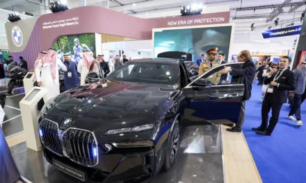 سيارات الحماية المدنية الرائدة من BMW تتألّق في معرض الدفاع العالمي 2024