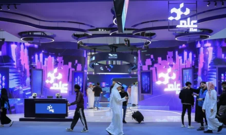 “عِلم” تستعرض منتجاتها الرقمية خلال مؤتمر “ليب 2024”