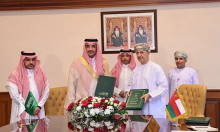الصندوق السعودي للتنمية يوقع مذكرة تفاهم تنموية لدعم قطاع الصناعة في سلطنة عمان