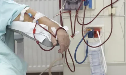 تدشين وحدة غسيل كلوي مطلة على الكعبة من برج الساعة