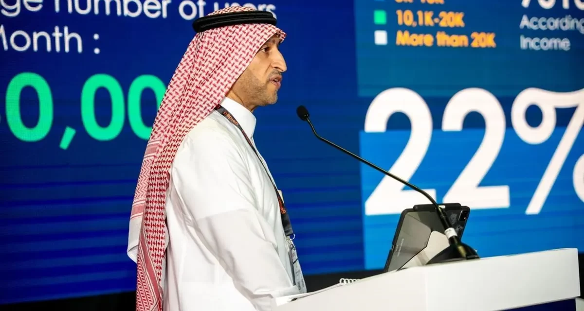 الرئيس التنفيذي لبنك التنمية الاجتماعية يستعرض جهود البنك في الثقافة المالية وتعزيز الادخار