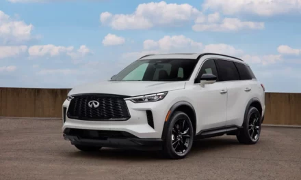 طرح طراز العام 2025 من سيارة إنفينيتي QX60 مع محرك V6 القوي في الشرق الأوسط