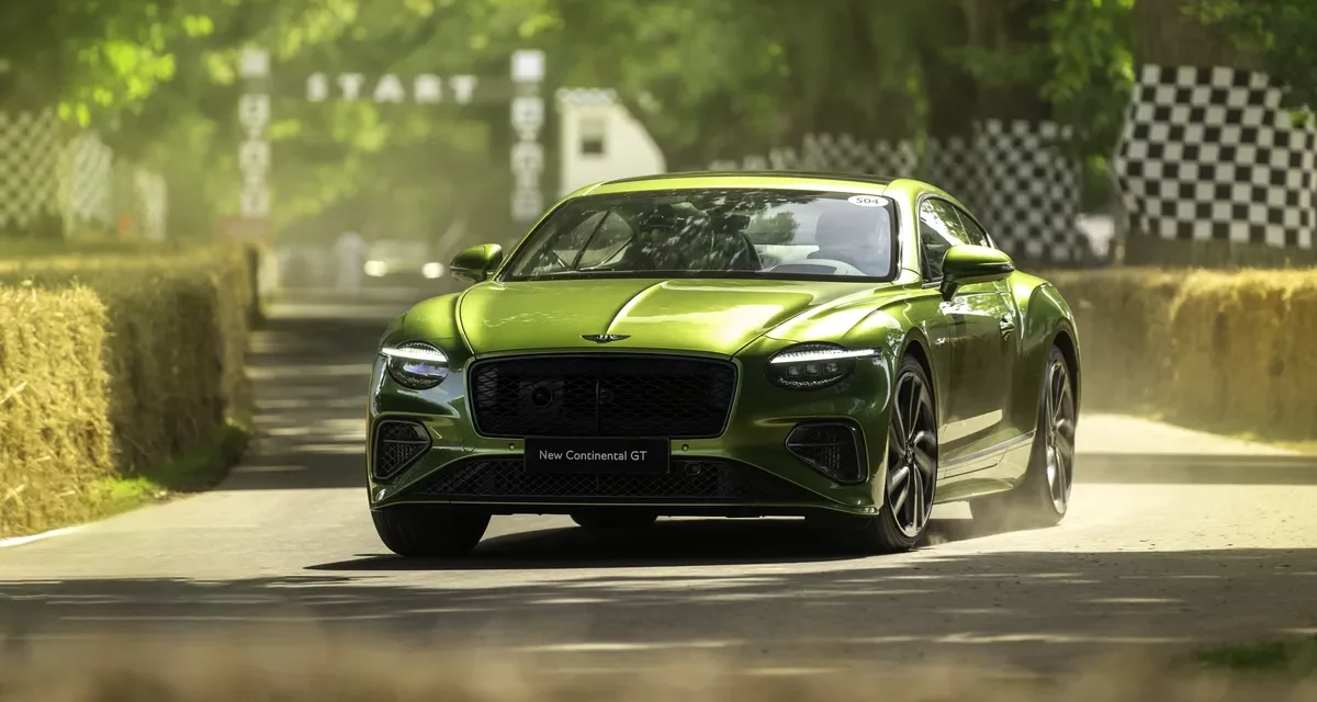 سيارة Continental GT SPEED الجديدة تظهر للمرة الأولى على مستوى العالم في مهرجان جودوود للسرعة