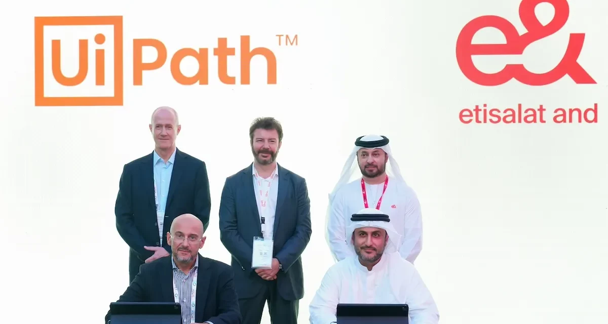 “إي آند الإمارات” و”UiPath” تطلقان خدمة أتمتة العمليات الروبوتية المدارة 