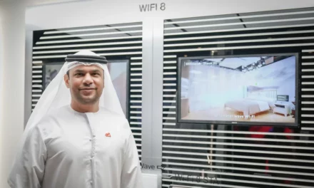 “إي آند الإمارات” تعرض أول نموذج عالمي لشبكة  “واي فاي 8”  لسرعات فائقة  باستخدام نطاق التردد الجديد