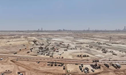 المربع الجديد يستكمل حفر وترحيل 10 ملايين متر مكعب من التربة وتحقيق 3 ملايين ساعة عمل آمنة