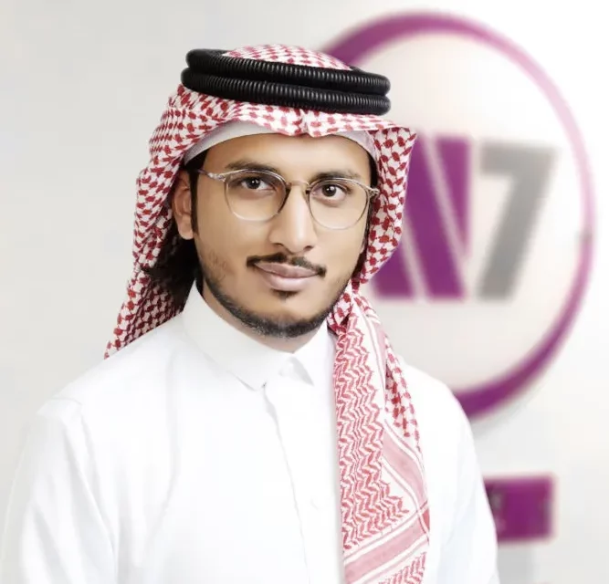 عبدالرحمن عنايت يتوج بجائزة «قائد العلاقات العامة لعام 2025» في مهرجان أثر بالرياض