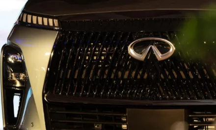 إنفينيتي QX80 في عرض خاص وحصري من مناهل العالمية في جدة