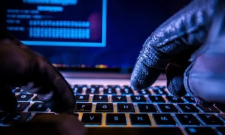 استطلاع: توقعات عالية بارتفاع عدد ضحايا الهجمات السيبرانية من الموظفين 