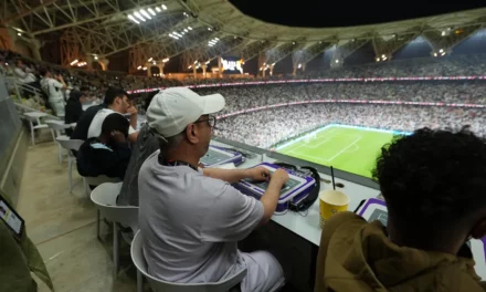 مجموعة stc تمكّن المكفوفين من عيش أجواء كرة القدم خلال بطولة كأس السوبر الاسباني