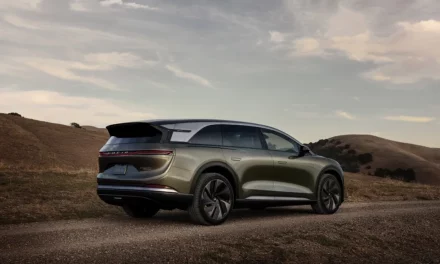 “لوسِد” تطرح سيارة LUCID GRAVITY للطلب الآن في المملكة العربية السعودية