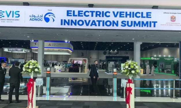 EVIS تحالفات استراتيجية ومبادرات نوعية ترسم ملامح اليومين الأول والثاني من قمة EVIS أبوظبي 2025