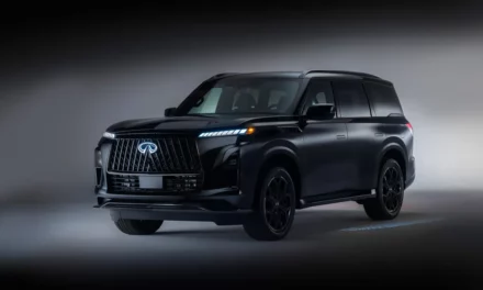 للمرة الأولى على الإطلاق إنفينيتي QX80 SPORT