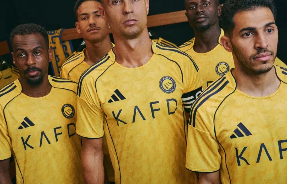 أديداس ونادي النصر يطلقان القميص الأساسي الجديد لموسم 25/26 عبر حدث استعراضي في قلب مركز الملك عبد الله المالي