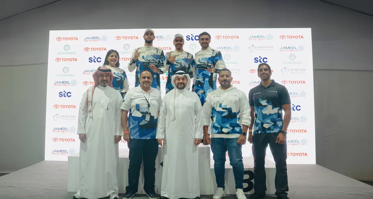فريق عبداللطيف جميل لكزس للسباقات يحطم الأرقام القياسية