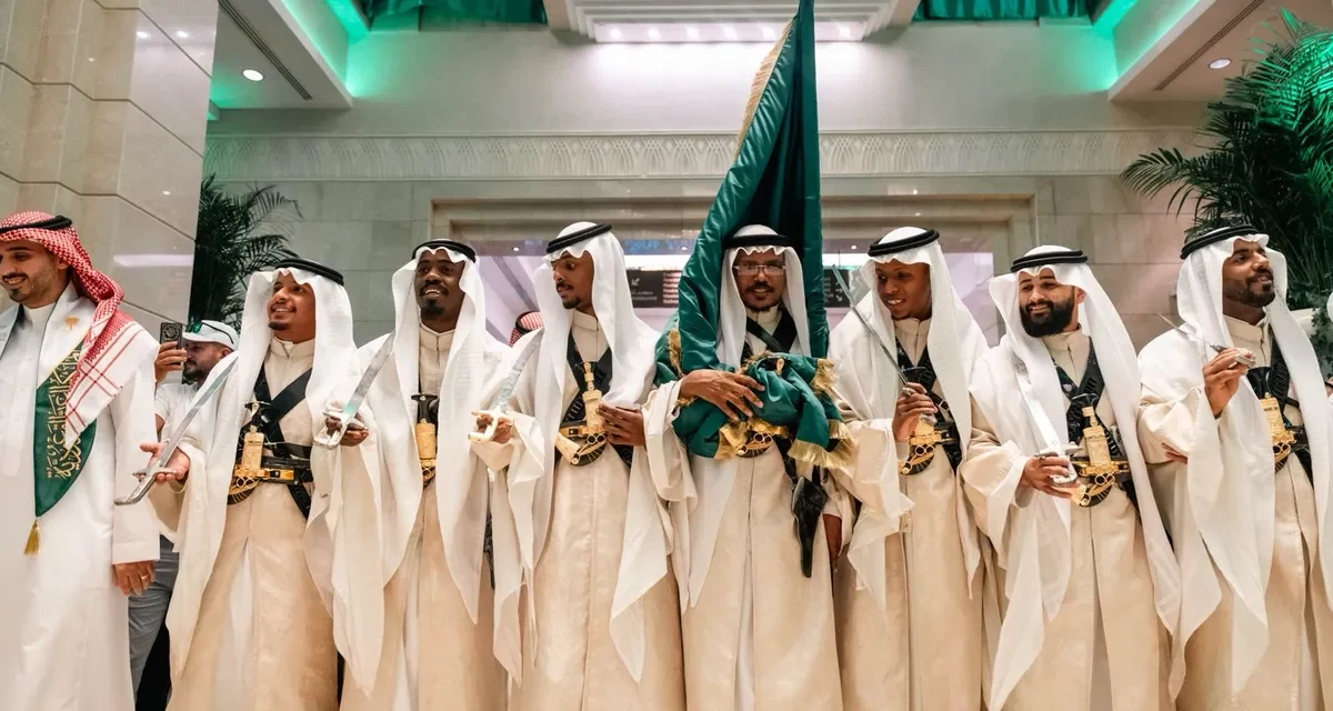 فنادق مكة سخّرت احتفالاتها لإشراك المعتمرين في فعاليات اليوم الوطني