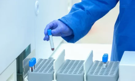 التخصصي يعزّز ريادته في العلاجات الجينية بإنتاج الخلايا التائية محليًا