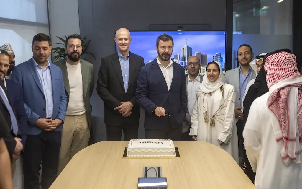 شركة UiPath توسع أعمالها في المملكة العربية السعودية بافتتاح مكتب جديد في الرياض