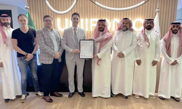 «يونيفونك» تنال شهادة ISO 42001 لحوكمة الذكاء الاصطناعي