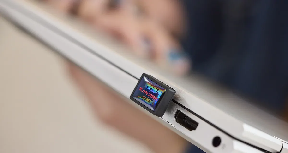سانديسك تطلق أصغر وحدة تخزين USB-C™ بسعة 1 تيرابايت في العالم عبر محرك SANDISK® Extreme Fit™