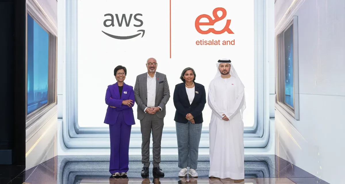 بدء التشغيل التجاري لمنصة الإطلاق السيادية لدولة الإمارات المطورة من قبل “إي آند” بدعم من “أمازون ويب سيرفيسز”