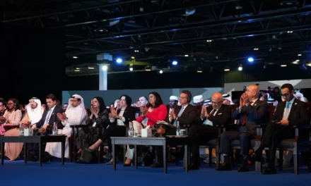 قمة المعرفة 2025 تختتم أعمالها في دبي بتوصيات لتعزيز البحث العلمي والابتكار