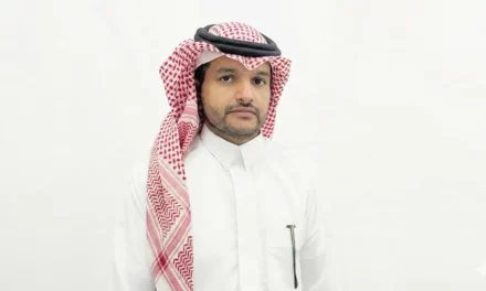 المعلم السعودي سعيد الزهراني يتأهل لنهائيات جائزة المعلم العالمية 2026